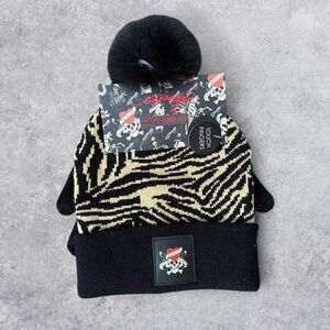 Ed Hardy Black and Cream Knit Hat and gloves